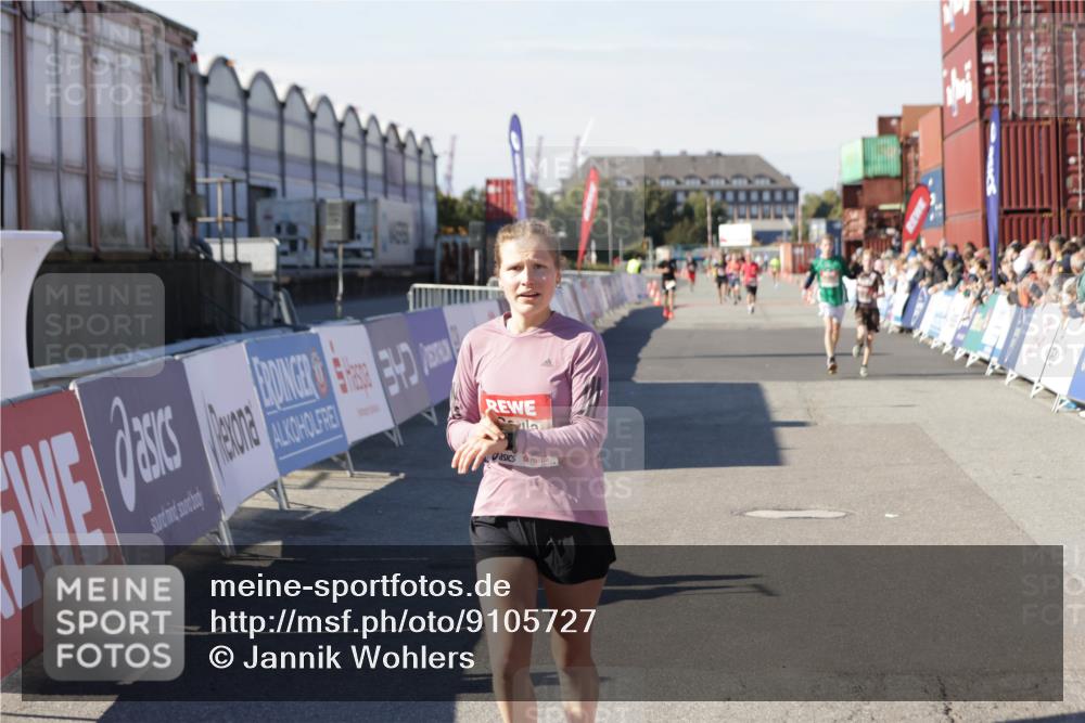 03.10.2025 - Köhlbrandbrückenlauf Jannik Wohlers http://msf.ph/oto/9105727 03.10.2025 12:58:39 Ziel 4084, 4148, 4241, 5706, 5824, 6167 meine-sportfotos.de