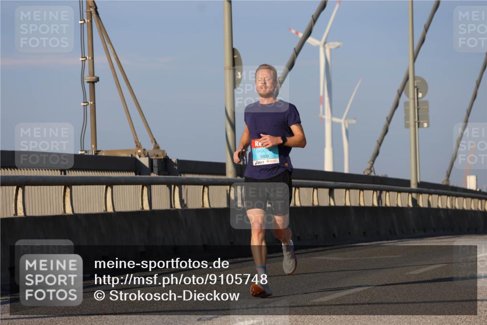 03.10.2025 - Köhlbrandbrückenlauf Strokosch-Dieckow http://msf.ph/oto/9105748 03.10.2025 09:33:51 Position 2 3809 meine-sportfotos.de