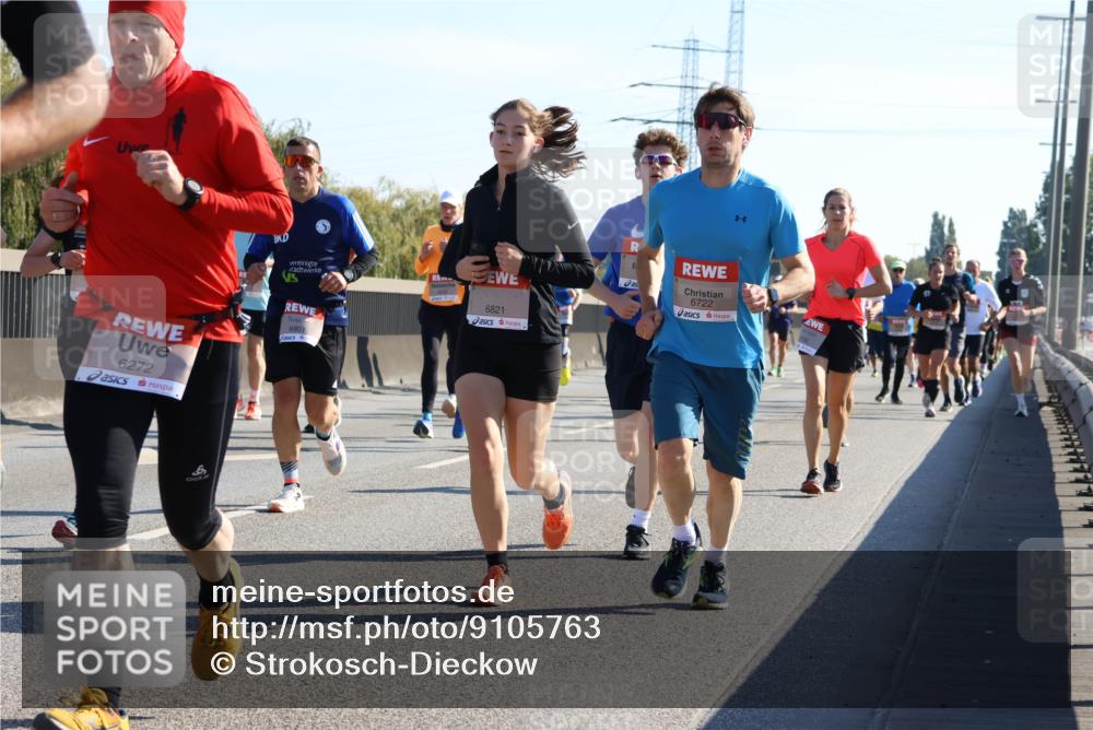 03.10.2025 - Köhlbrandbrückenlauf Strokosch-Dieckow http://msf.ph/oto/9105763 03.10.2025 12:16:15 Position 3 6272, 6801, 6821, 6722 meine-sportfotos.de