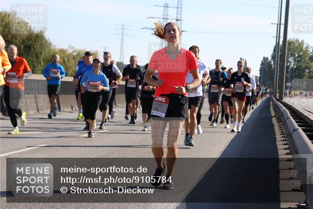 03.10.2025 - Köhlbrandbrückenlauf Strokosch-Dieckow http://msf.ph/oto/9105784 03.10.2025 12:16:18 Position 3 6750 meine-sportfotos.de