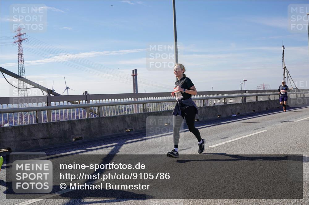 03.10.2025 - Köhlbrandbrückenlauf Michael Burmester http://msf.ph/oto/9105786 03.10.2025 12:49:31 Position 2  meine-sportfotos.de