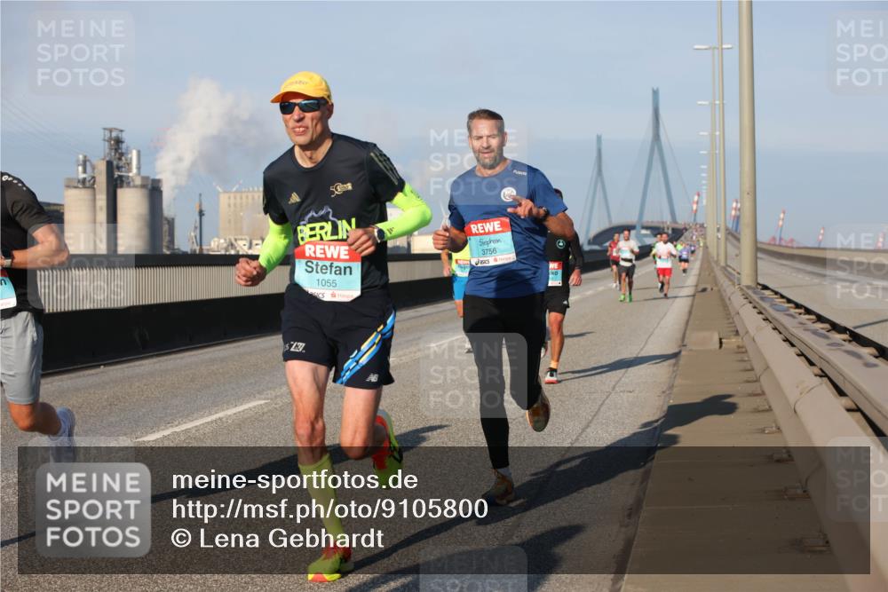 03.10.2025 - Köhlbrandbrückenlauf Lena Gebhardt http://msf.ph/oto/9105800 03.10.2025 09:39:09 Position 2 1055, 3756, 527 meine-sportfotos.de
