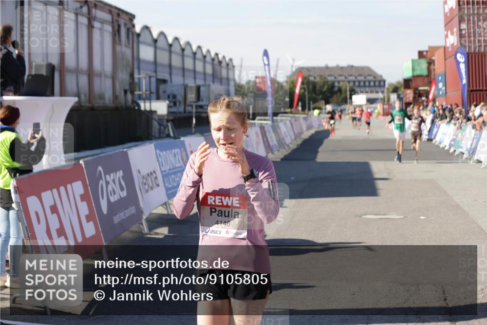 03.10.2025 - Köhlbrandbrückenlauf Jannik Wohlers http://msf.ph/oto/9105805 03.10.2025 12:58:40 Ziel 4084, 4148, 4241, 5706, 5824, 6167 meine-sportfotos.de