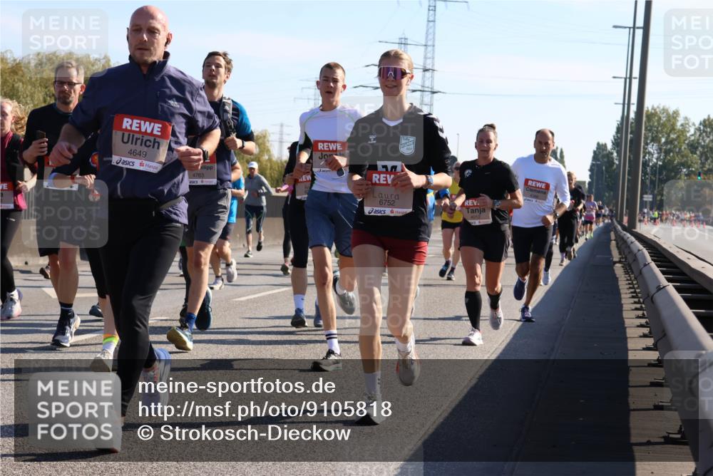 03.10.2025 - Köhlbrandbrückenlauf Strokosch-Dieckow http://msf.ph/oto/9105818 03.10.2025 12:16:22 Position 3 4649, 4763, 1885, 6752, 4012 meine-sportfotos.de