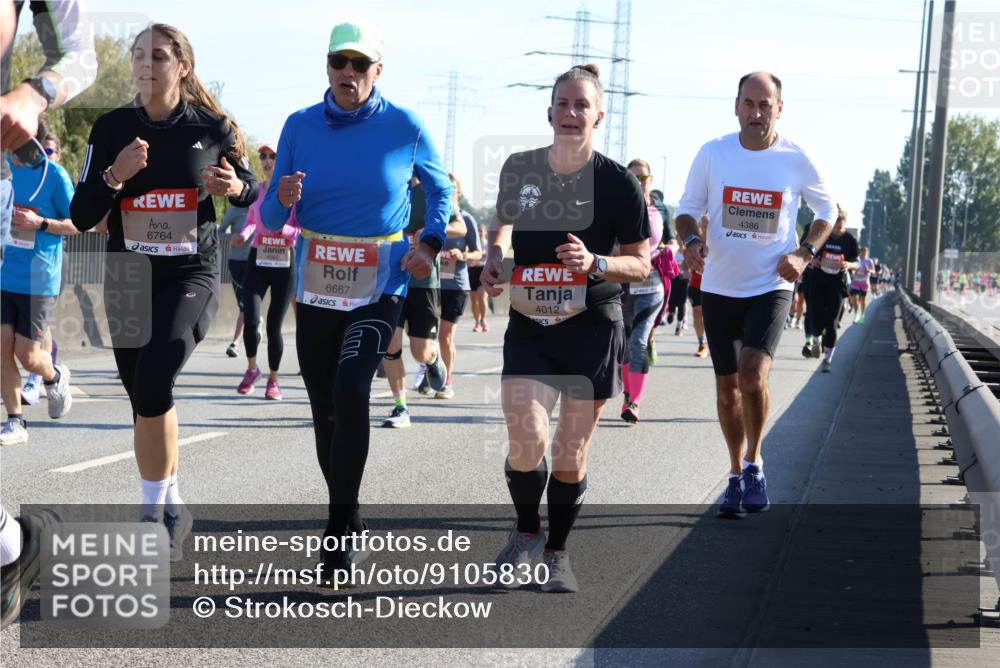 03.10.2025 - Köhlbrandbrückenlauf Strokosch-Dieckow http://msf.ph/oto/9105830 03.10.2025 12:16:24 Position 3 6764, 6667, 4012, 4386 meine-sportfotos.de