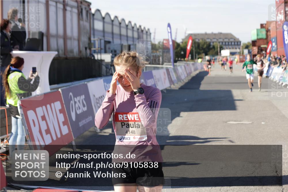 03.10.2025 - Köhlbrandbrückenlauf Jannik Wohlers http://msf.ph/oto/9105838 03.10.2025 12:58:40 Ziel 4084, 4148, 4241, 5706, 5824, 6167 meine-sportfotos.de