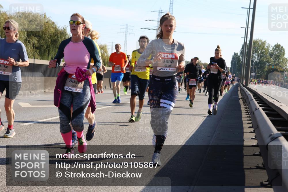 03.10.2025 - Köhlbrandbrückenlauf Strokosch-Dieckow http://msf.ph/oto/9105867 03.10.2025 12:16:27 Position 3 4417, 4514, 5697, 4619 meine-sportfotos.de