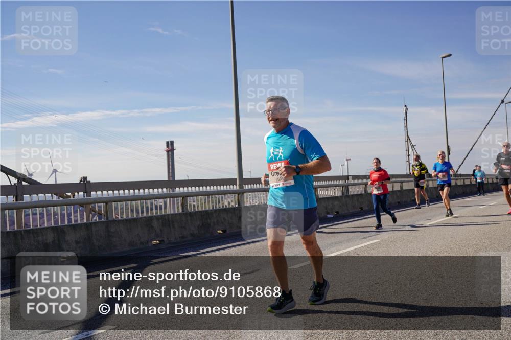 03.10.2025 - Köhlbrandbrückenlauf Michael Burmester http://msf.ph/oto/9105868 03.10.2025 12:49:33 Position 2 6535 meine-sportfotos.de