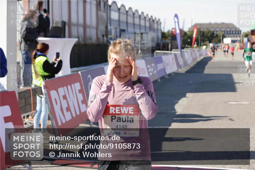 03.10.2025 - Köhlbrandbrückenlauf Jannik Wohlers http://msf.ph/oto/9105873 03.10.2025 12:58:40 Ziel 4084, 4148, 4241, 5706, 5824, 6167 meine-sportfotos.de