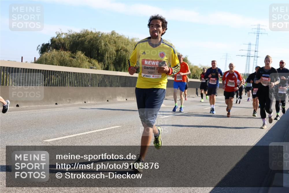 03.10.2025 - Köhlbrandbrückenlauf Strokosch-Dieckow http://msf.ph/oto/9105876 03.10.2025 12:16:30 Position 3 5697 meine-sportfotos.de