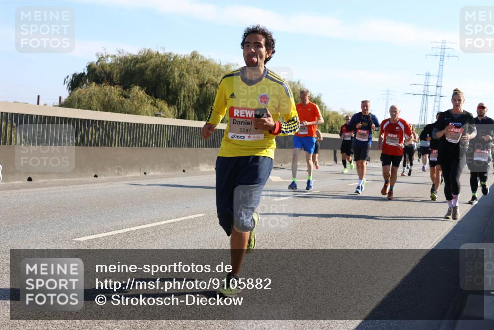03.10.2025 - Köhlbrandbrückenlauf Strokosch-Dieckow http://msf.ph/oto/9105882 03.10.2025 12:16:30 Position 3 5697 meine-sportfotos.de