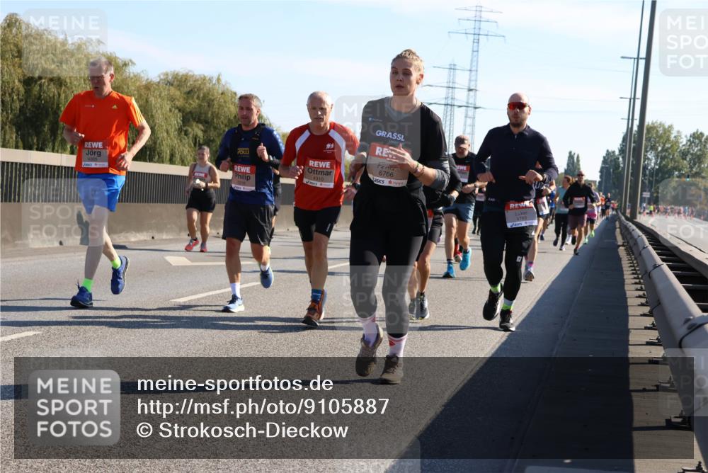 03.10.2025 - Köhlbrandbrückenlauf Strokosch-Dieckow http://msf.ph/oto/9105887 03.10.2025 12:16:31 Position 3 4365, 6766, 4310, 43, 6783 meine-sportfotos.de