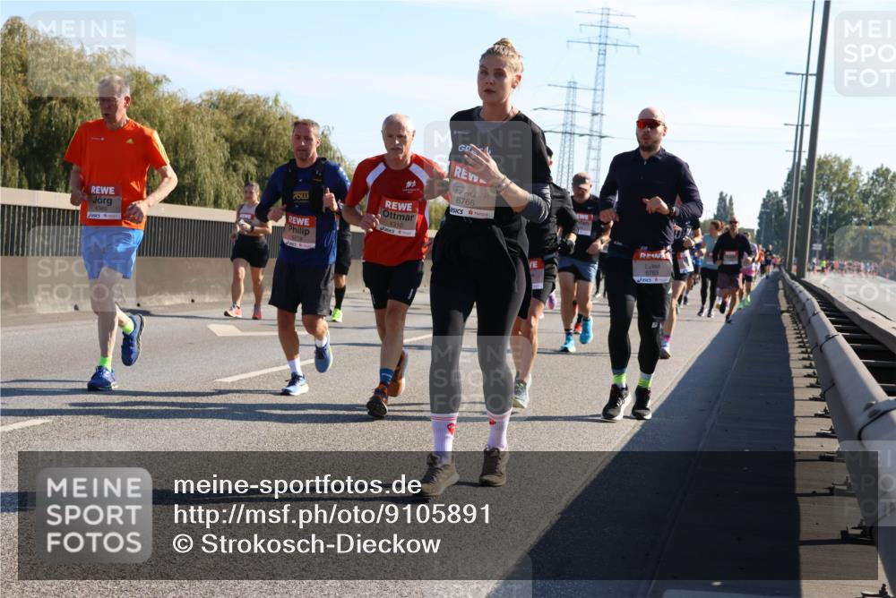 03.10.2025 - Köhlbrandbrückenlauf Strokosch-Dieckow http://msf.ph/oto/9105891 03.10.2025 12:16:31 Position 3 6766, 4365, 4310, 6783 meine-sportfotos.de