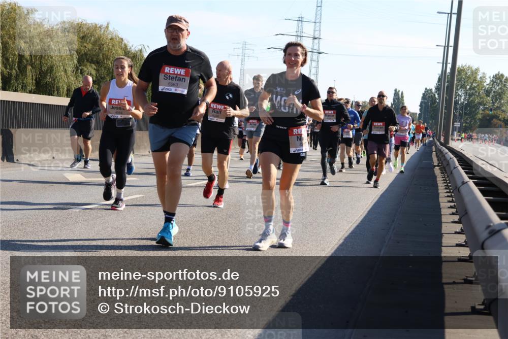 03.10.2025 - Köhlbrandbrückenlauf Strokosch-Dieckow http://msf.ph/oto/9105925 03.10.2025 12:16:34 Position 3 4564, 6563, 4346 meine-sportfotos.de