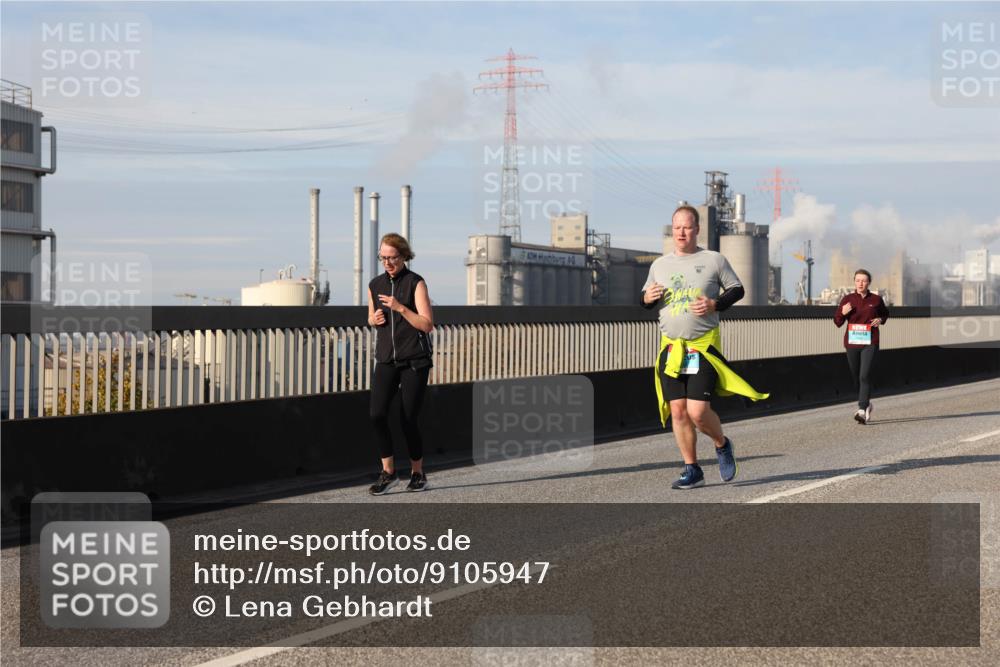 03.10.2025 - Köhlbrandbrückenlauf Lena Gebhardt http://msf.ph/oto/9105947 03.10.2025 10:13:11 Position 2  meine-sportfotos.de