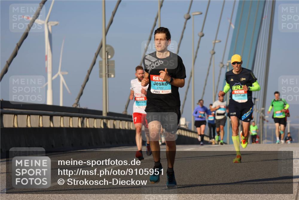 03.10.2025 - Köhlbrandbrückenlauf Strokosch-Dieckow http://msf.ph/oto/9105951 03.10.2025 09:34:19 Position 2 2722, 1055, 106 meine-sportfotos.de
