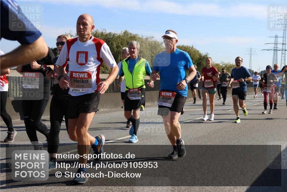 03.10.2025 - Köhlbrandbrückenlauf Strokosch-Dieckow http://msf.ph/oto/9105953 03.10.2025 12:16:44 Position 3 5630, 6232, 4504, 5993 meine-sportfotos.de