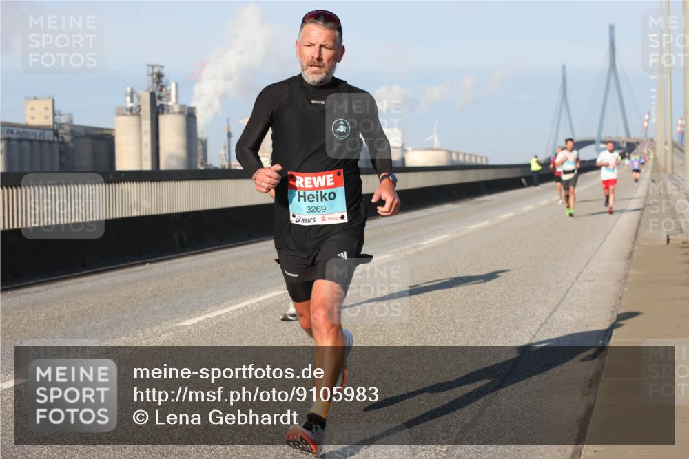 03.10.2025 - Köhlbrandbrückenlauf Lena Gebhardt http://msf.ph/oto/9105983 03.10.2025 09:39:12 Position 2 3269 meine-sportfotos.de