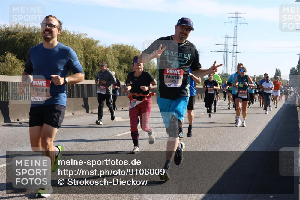 03.10.2025 - Köhlbrandbrückenlauf Strokosch-Dieckow http://msf.ph/oto/9106009 03.10.2025 12:16:47 Position 3 4327, 2025, 6658 meine-sportfotos.de