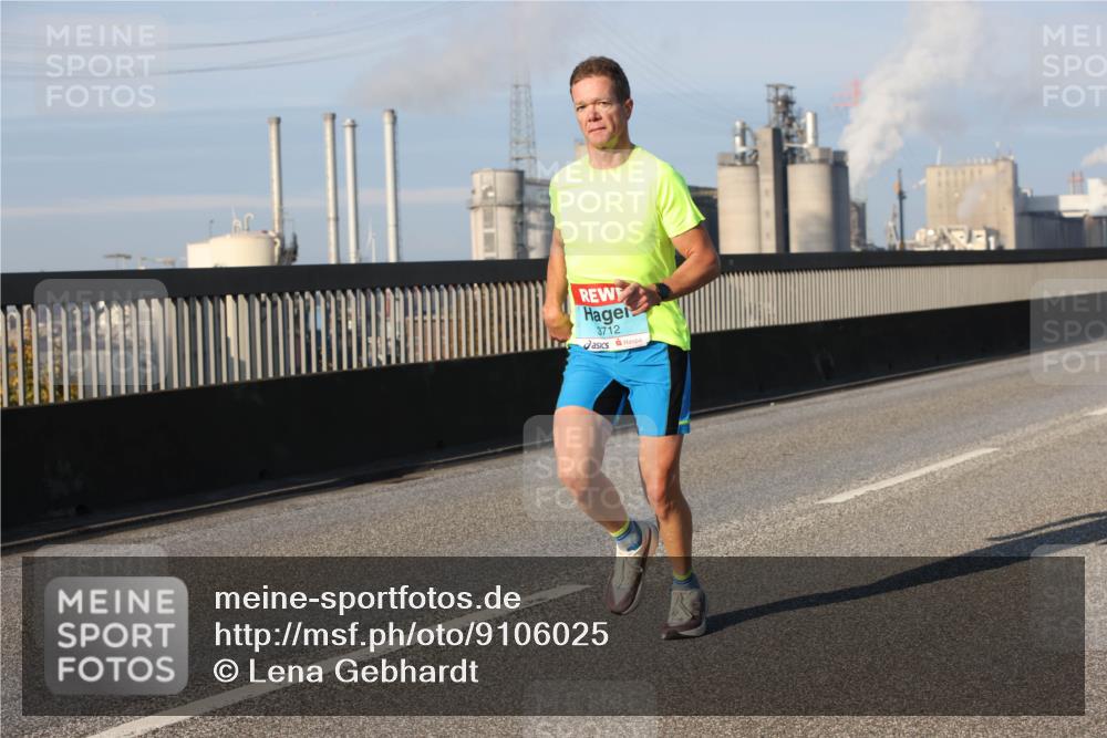 03.10.2025 - Köhlbrandbrückenlauf Lena Gebhardt http://msf.ph/oto/9106025 03.10.2025 09:39:13 Position 2 3712 meine-sportfotos.de