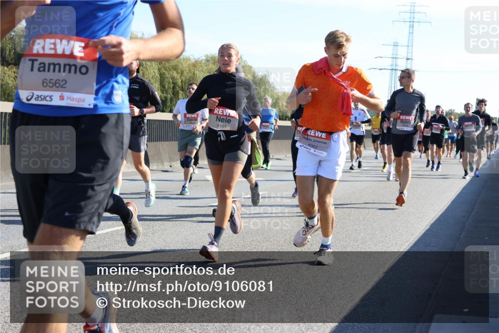 03.10.2025 - Köhlbrandbrückenlauf Strokosch-Dieckow http://msf.ph/oto/9106081 03.10.2025 12:16:56 Position 3 6562, 4161, 4062 meine-sportfotos.de