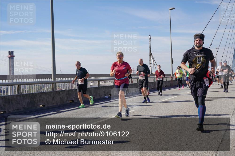 03.10.2025 - Köhlbrandbrückenlauf Michael Burmester http://msf.ph/oto/9106122 03.10.2025 12:49:46 Position 2  meine-sportfotos.de