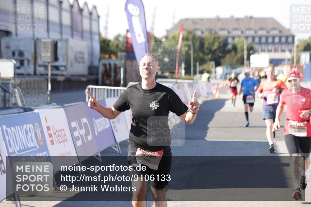 03.10.2025 - Köhlbrandbrückenlauf Jannik Wohlers http://msf.ph/oto/9106133 03.10.2025 12:58:52 Ziel 4126, 4368, 5824, 5955, 6167, 6611, 6674 meine-sportfotos.de