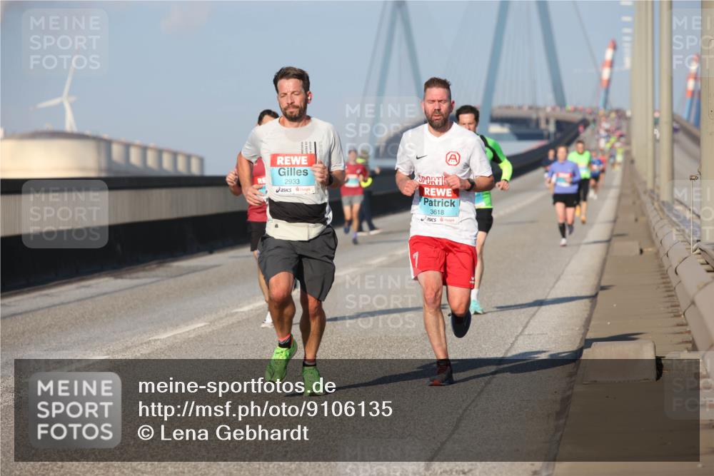03.10.2025 - Köhlbrandbrückenlauf Lena Gebhardt http://msf.ph/oto/9106135 03.10.2025 09:39:15 Position 2 2933, 3618 meine-sportfotos.de