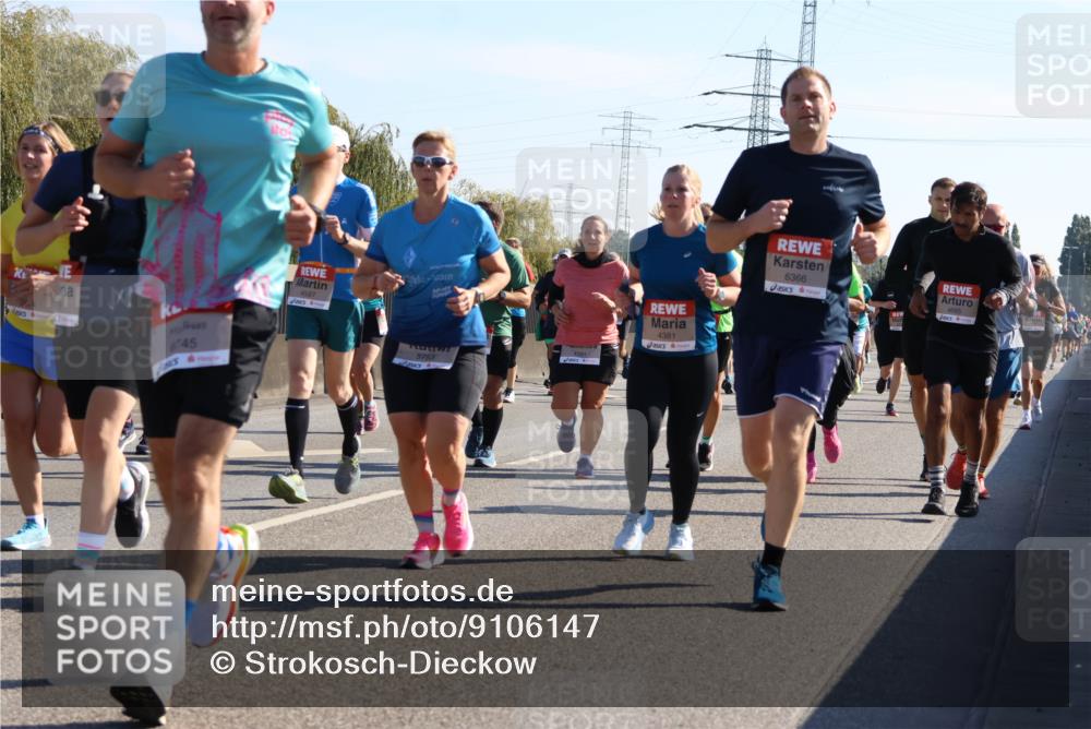 03.10.2025 - Köhlbrandbrückenlauf Strokosch-Dieckow http://msf.ph/oto/9106147 03.10.2025 12:17:04 Position 3 6745, 4597, 4381, 6366 meine-sportfotos.de