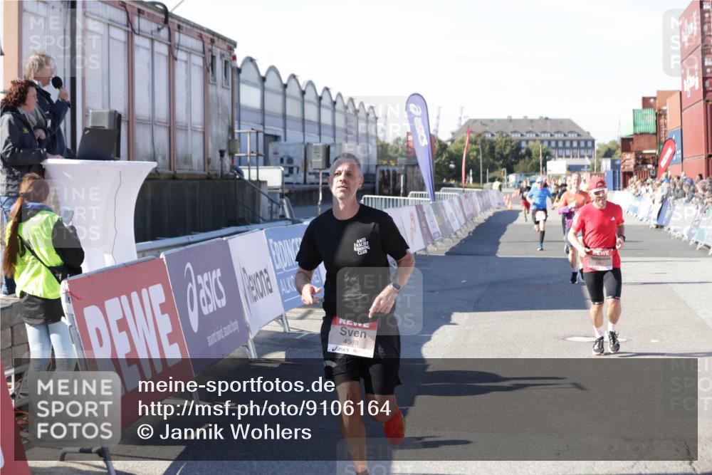03.10.2025 - Köhlbrandbrückenlauf Jannik Wohlers http://msf.ph/oto/9106164 03.10.2025 12:58:53 Ziel 4126, 4368, 5824, 5955, 6167, 6611, 6674 meine-sportfotos.de