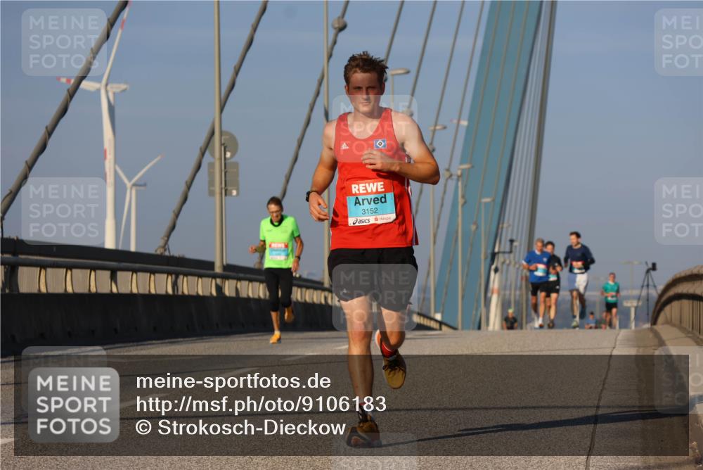03.10.2025 - Köhlbrandbrückenlauf Strokosch-Dieckow http://msf.ph/oto/9106183 03.10.2025 09:34:40 Position 2 3152 meine-sportfotos.de