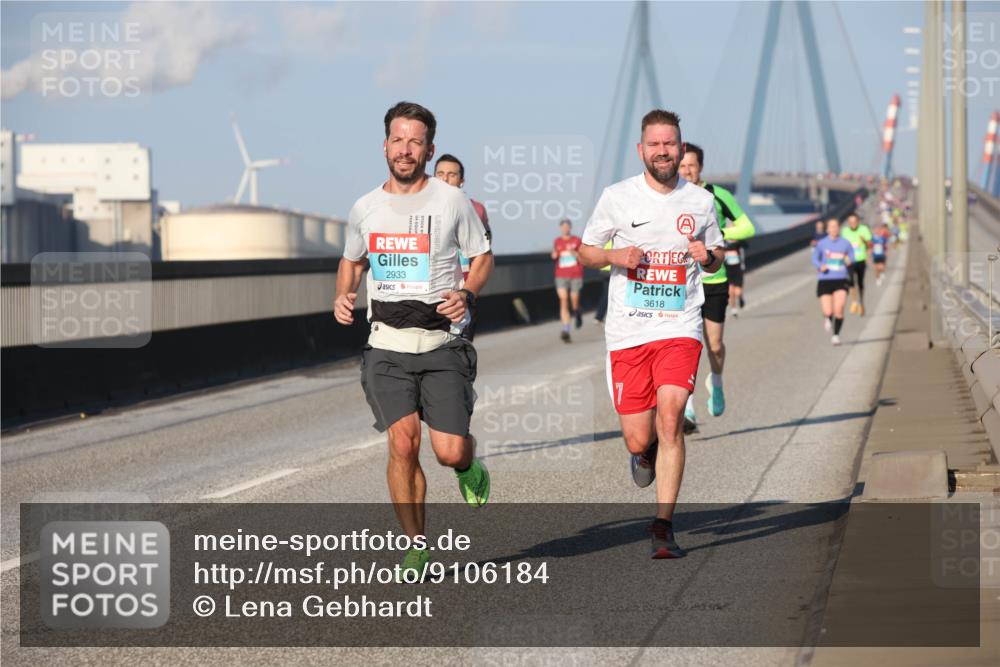 03.10.2025 - Köhlbrandbrückenlauf Lena Gebhardt http://msf.ph/oto/9106184 03.10.2025 09:39:16 Position 2 2933, 3618 meine-sportfotos.de
