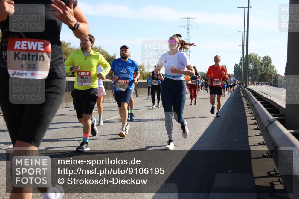 03.10.2025 - Köhlbrandbrückenlauf Strokosch-Dieckow http://msf.ph/oto/9106195 03.10.2025 12:17:14 Position 3 4593, 5903 meine-sportfotos.de