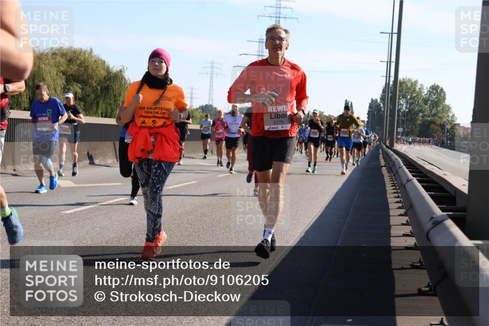 03.10.2025 - Köhlbrandbrückenlauf Strokosch-Dieckow http://msf.ph/oto/9106205 03.10.2025 12:17:16 Position 3 6175 meine-sportfotos.de