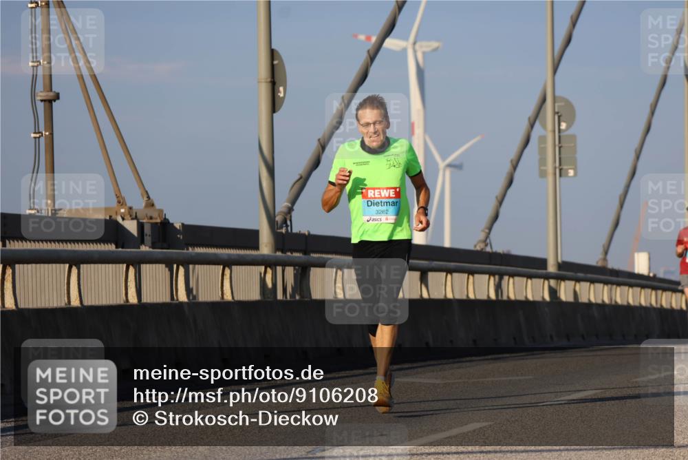 03.10.2025 - Köhlbrandbrückenlauf Strokosch-Dieckow http://msf.ph/oto/9106208 03.10.2025 09:34:45 Position 2 3262 meine-sportfotos.de