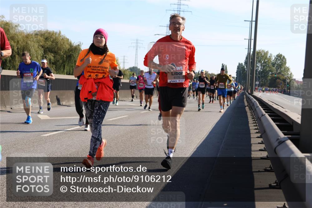 03.10.2025 - Köhlbrandbrückenlauf Strokosch-Dieckow http://msf.ph/oto/9106212 03.10.2025 12:17:16 Position 3 6175 meine-sportfotos.de