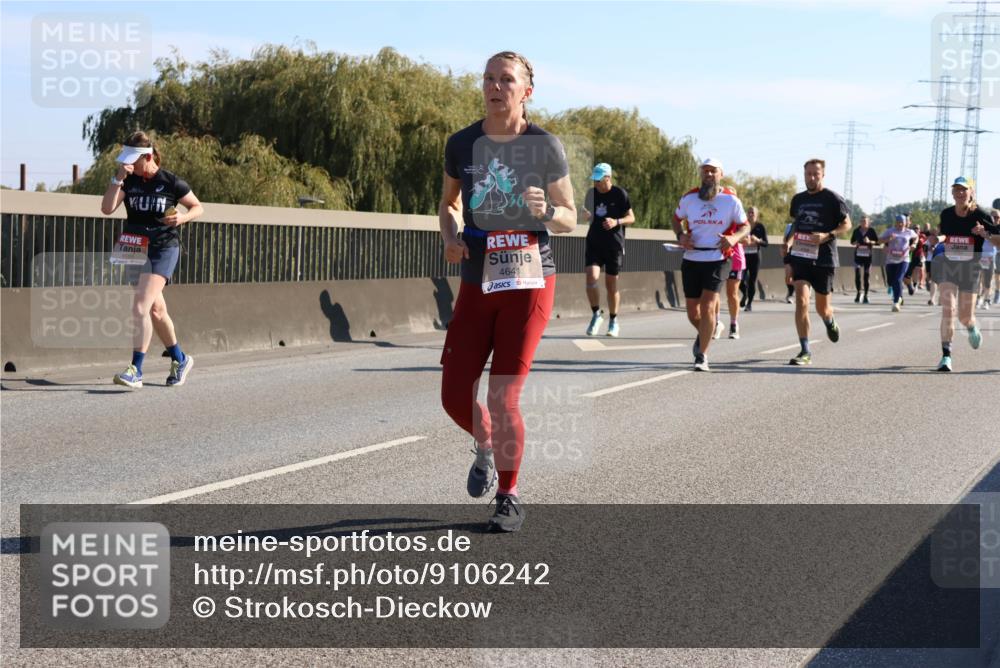 03.10.2025 - Köhlbrandbrückenlauf Strokosch-Dieckow http://msf.ph/oto/9106242 03.10.2025 12:17:19 Position 3 4641 meine-sportfotos.de
