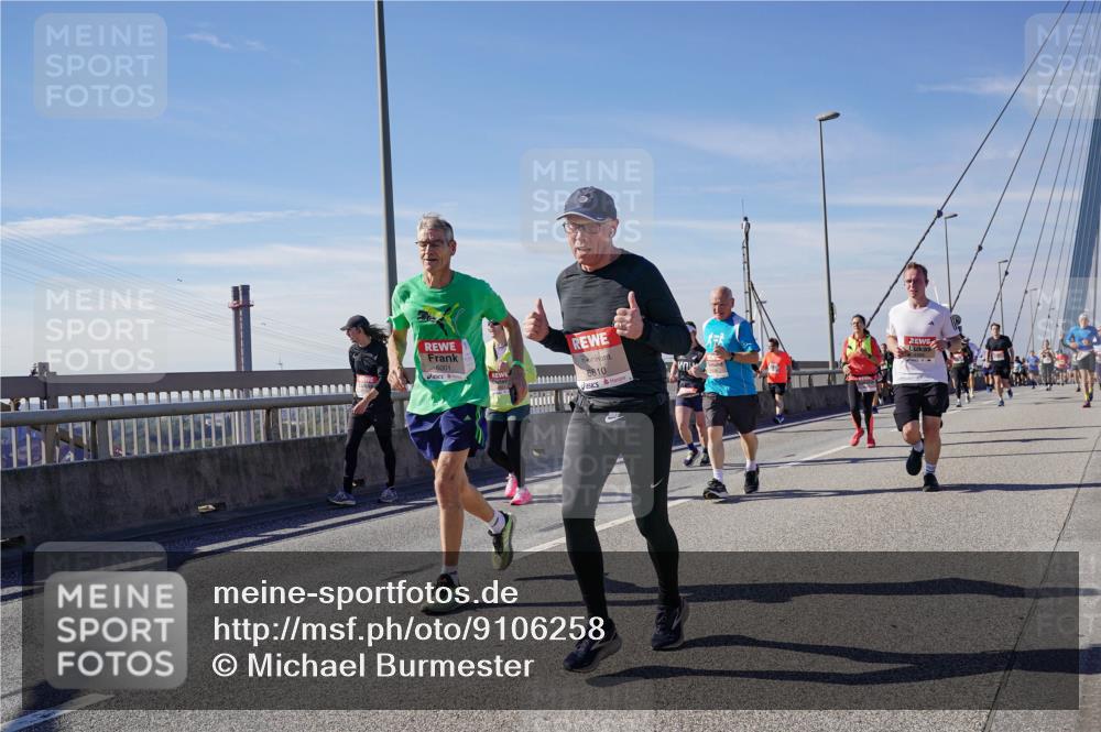 03.10.2025 - Köhlbrandbrückenlauf Michael Burmester http://msf.ph/oto/9106258 03.10.2025 12:49:50 Position 2 6001, 6810 meine-sportfotos.de