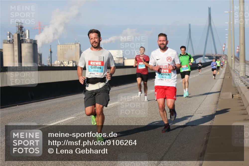 03.10.2025 - Köhlbrandbrückenlauf Lena Gebhardt http://msf.ph/oto/9106264 03.10.2025 09:39:18 Position 2 2933, 3618 meine-sportfotos.de