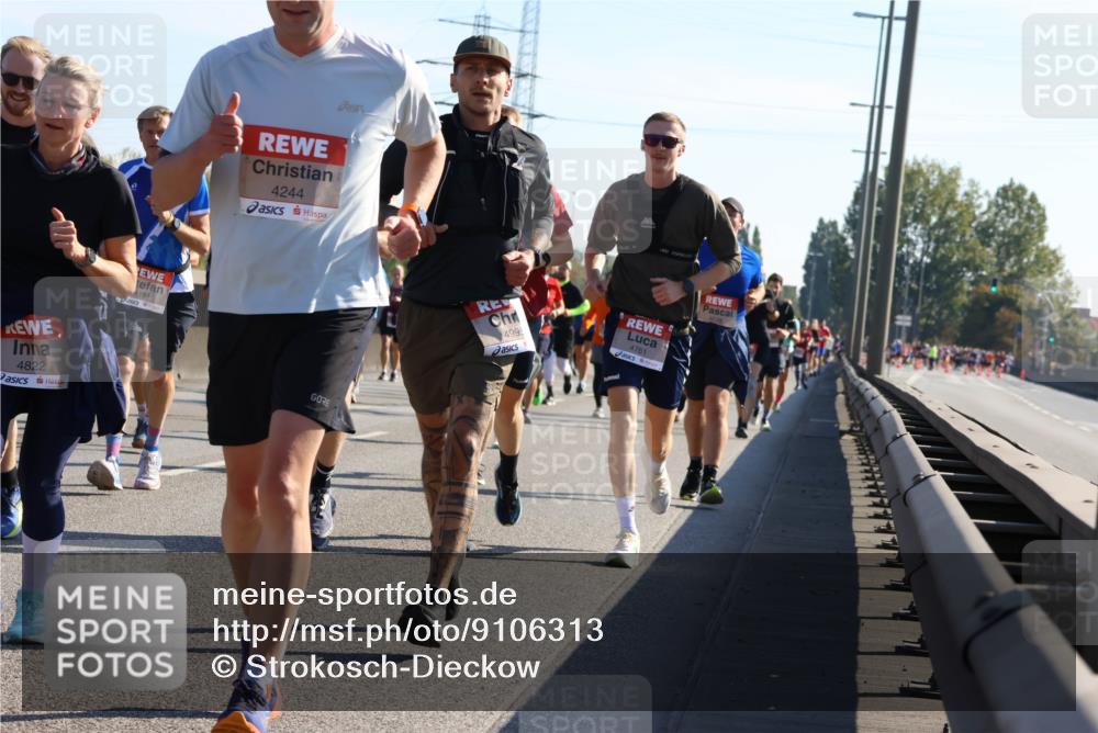 03.10.2025 - Köhlbrandbrückenlauf Strokosch-Dieckow http://msf.ph/oto/9106313 03.10.2025 12:17:28 Position 3 4822, 4191, 4244, 4995, 4761 meine-sportfotos.de