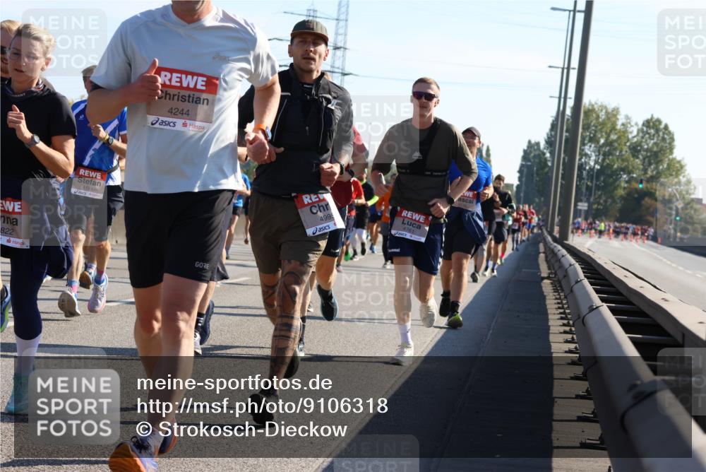 03.10.2025 - Köhlbrandbrückenlauf Strokosch-Dieckow http://msf.ph/oto/9106318 03.10.2025 12:17:28 Position 3 822, 4191, 4244, 4995, 4761 meine-sportfotos.de