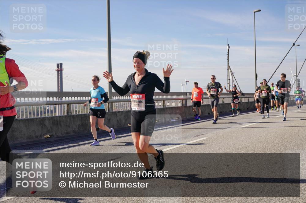 03.10.2025 - Köhlbrandbrückenlauf Michael Burmester http://msf.ph/oto/9106365 03.10.2025 12:49:55 Position 2 5737 meine-sportfotos.de