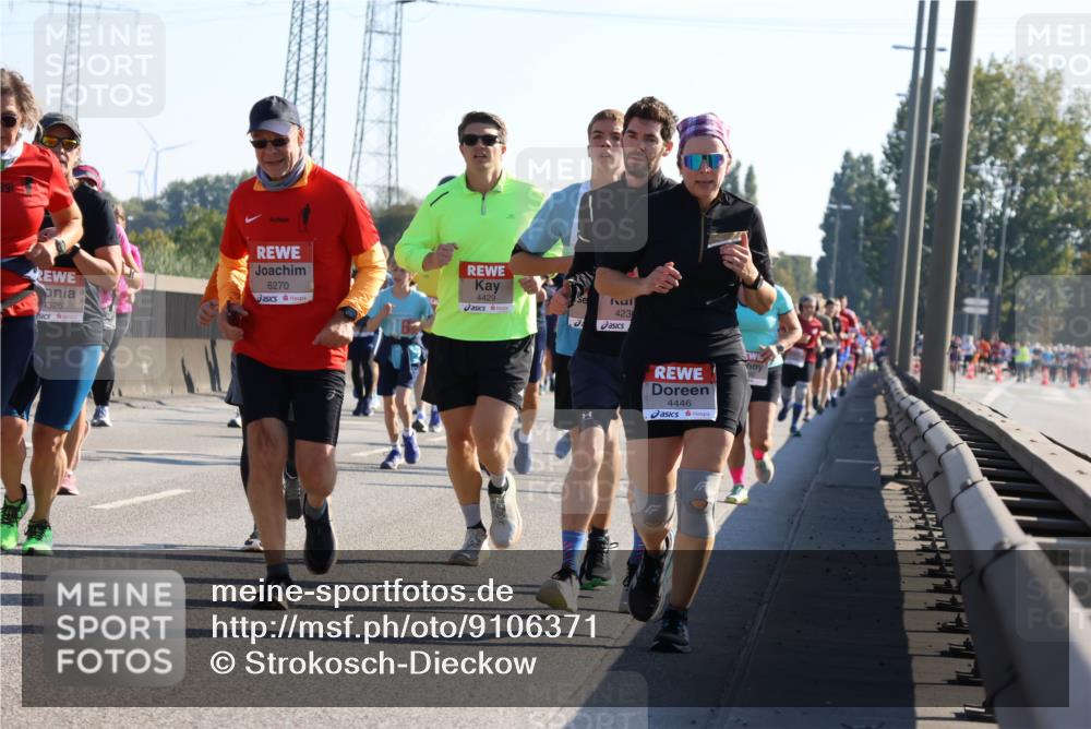 03.10.2025 - Köhlbrandbrückenlauf Strokosch-Dieckow http://msf.ph/oto/9106371 03.10.2025 12:17:34 Position 3 4325, 6270, 4429, 423, 4446 meine-sportfotos.de