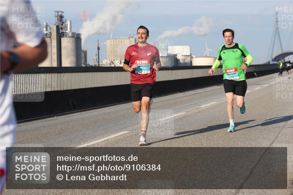 03.10.2025 - Köhlbrandbrückenlauf Lena Gebhardt http://msf.ph/oto/9106384 03.10.2025 09:39:20 Position 2 2792, 2705 meine-sportfotos.de
