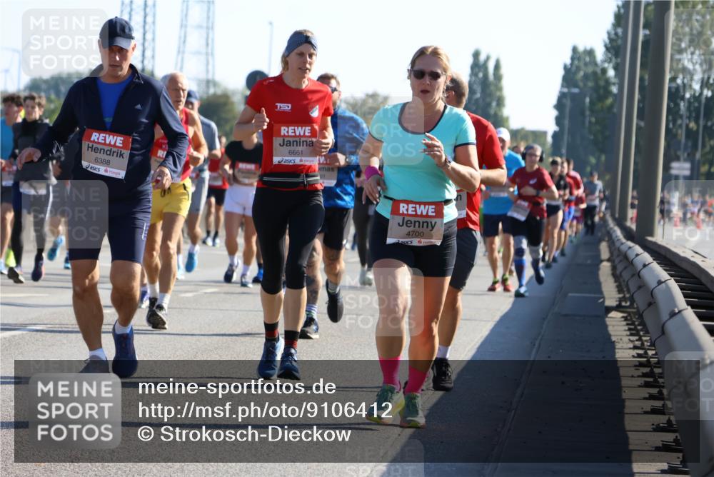 03.10.2025 - Köhlbrandbrückenlauf Strokosch-Dieckow http://msf.ph/oto/9106412 03.10.2025 12:17:38 Position 3 6388, 15, 6661, 4700 meine-sportfotos.de