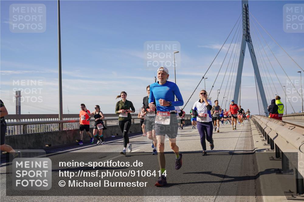 03.10.2025 - Köhlbrandbrückenlauf Michael Burmester http://msf.ph/oto/9106414 03.10.2025 12:49:58 Position 2 4928 meine-sportfotos.de