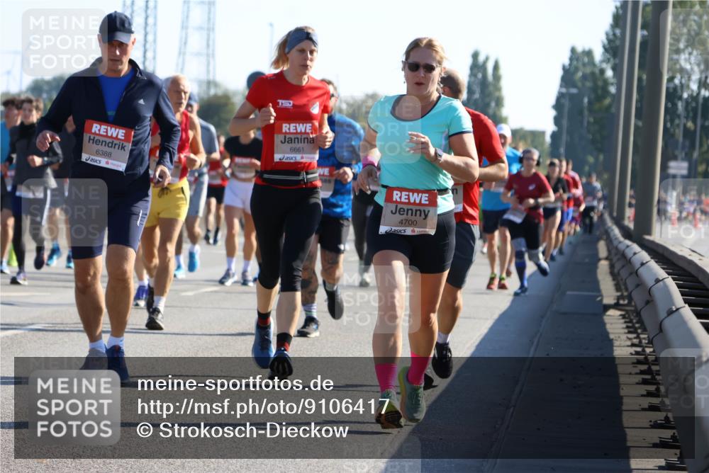 03.10.2025 - Köhlbrandbrückenlauf Strokosch-Dieckow http://msf.ph/oto/9106417 03.10.2025 12:17:39 Position 3 6388, 6661, 4700 meine-sportfotos.de