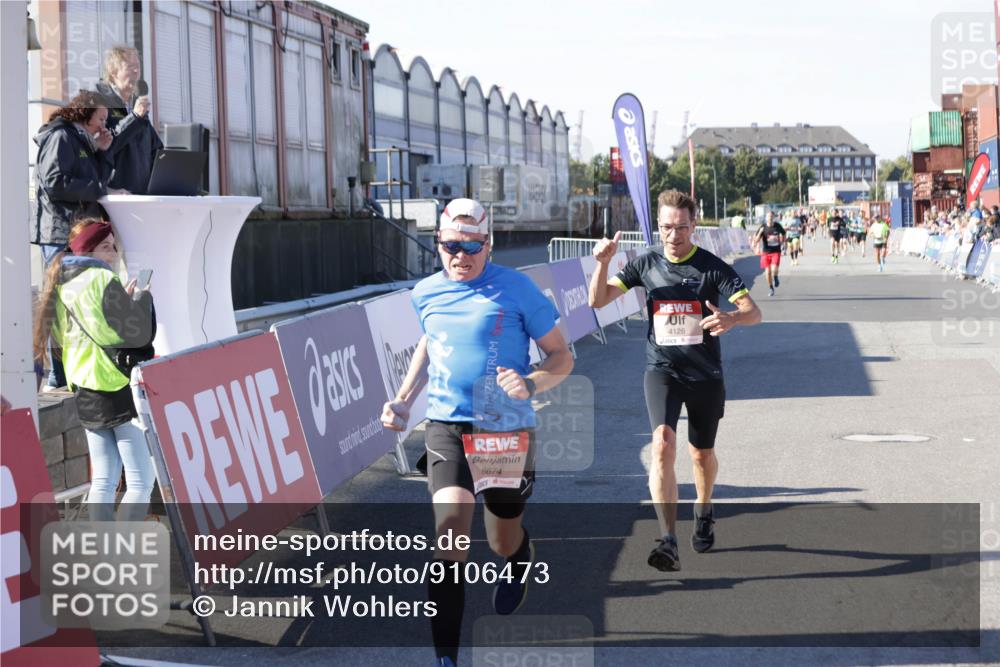 03.10.2025 - Köhlbrandbrückenlauf Jannik Wohlers http://msf.ph/oto/9106473 03.10.2025 12:58:58 Ziel 4126, 4368, 5955, 6611, 6674 meine-sportfotos.de