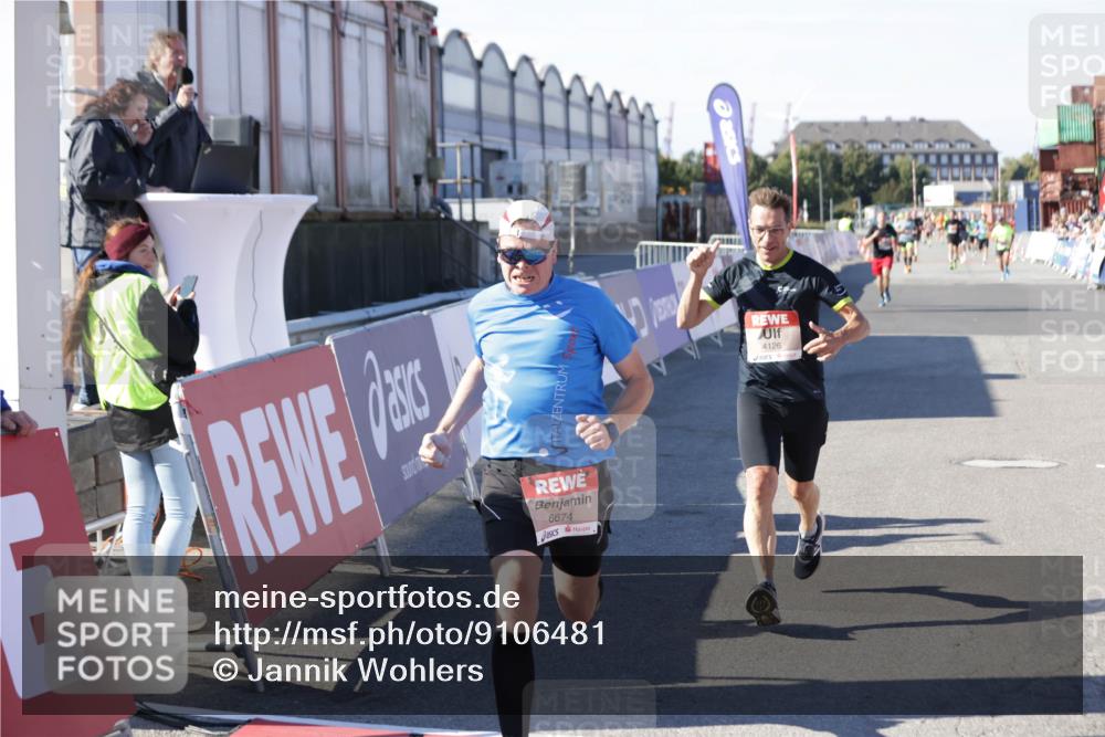 03.10.2025 - Köhlbrandbrückenlauf Jannik Wohlers http://msf.ph/oto/9106481 03.10.2025 12:58:58 Ziel 4126, 4368, 5955, 6611, 6674 meine-sportfotos.de