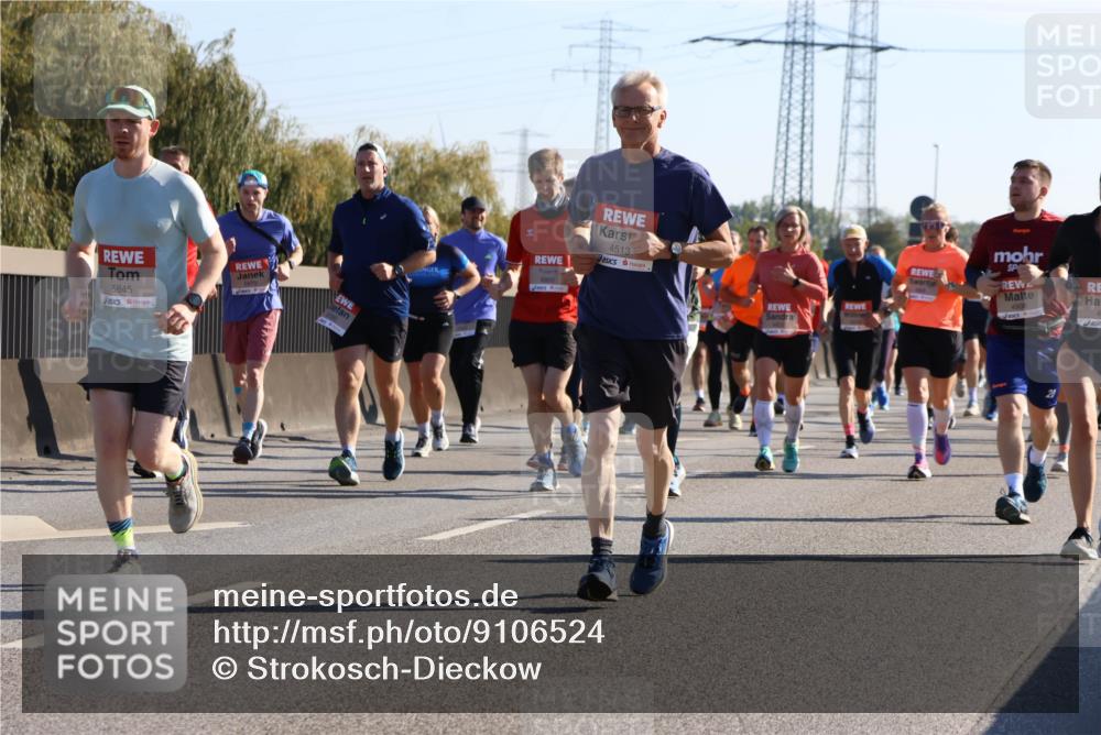 03.10.2025 - Köhlbrandbrückenlauf Strokosch-Dieckow http://msf.ph/oto/9106524 03.10.2025 12:17:54 Position 3 5845, 4513, 6800, 4908 meine-sportfotos.de